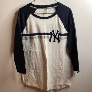 PINK Yankees Tee